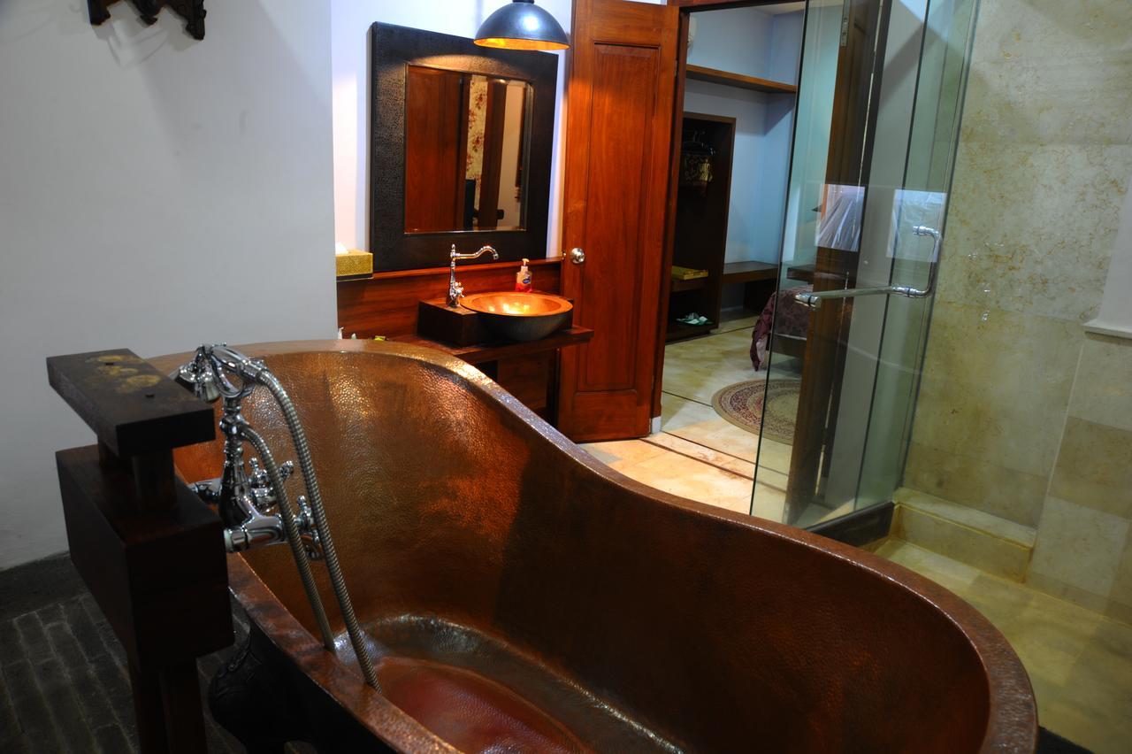 Tegal Panggung Guest House Yogyakarta Rom bilde